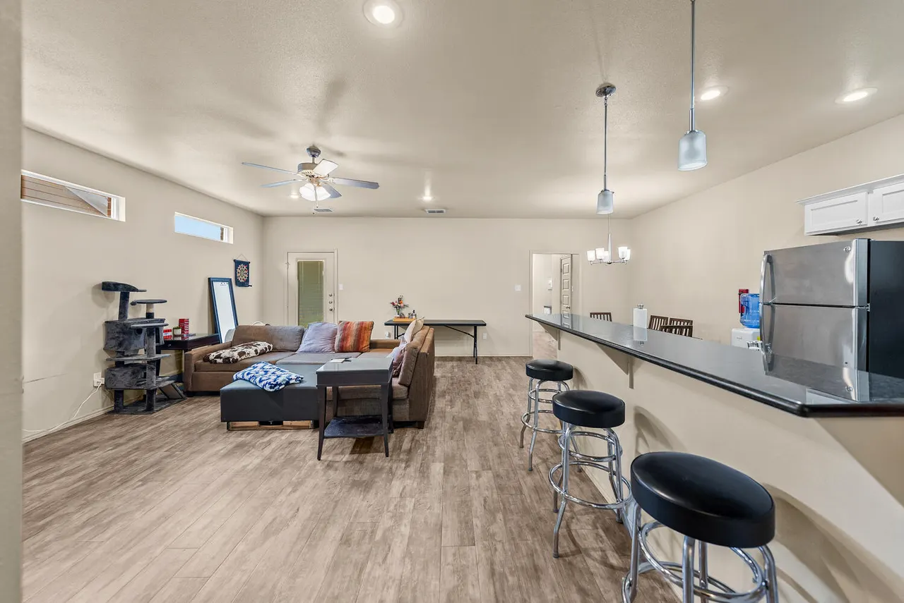 Photo 4 — 2128 10th Street, Lubbock, TX 79401