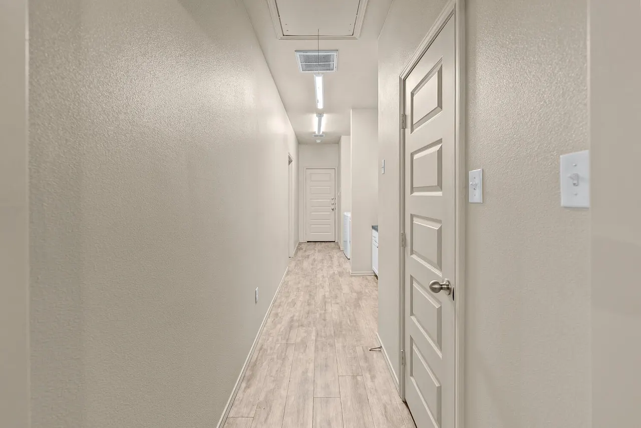 Photo 18 — 2128 10th Street, Lubbock, TX 79401