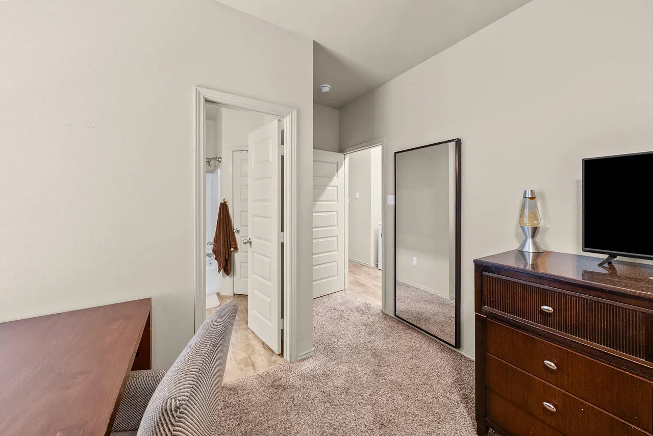 Photo 9 — 2128 10th Street, Lubbock, TX 79401