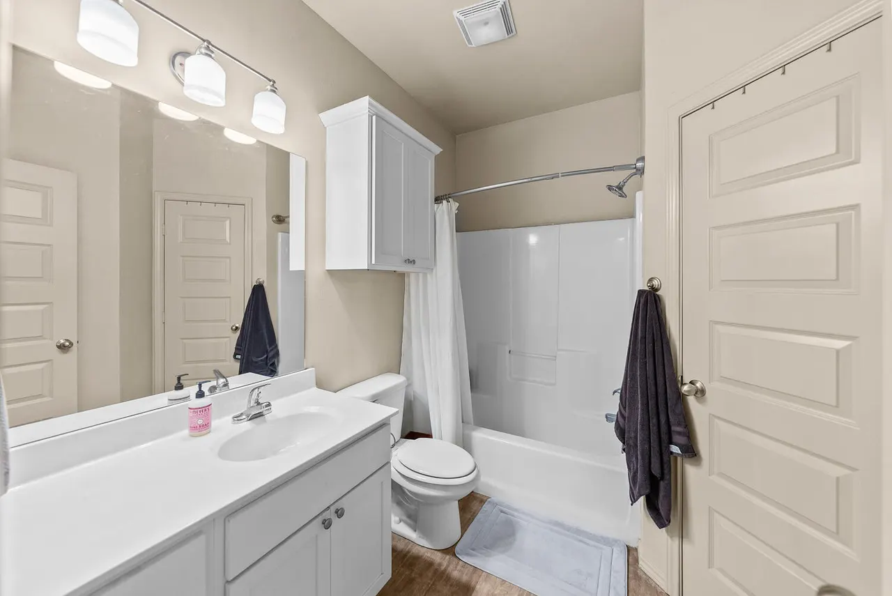 Photo 10 — 2128 10th Street, Lubbock, TX 79401