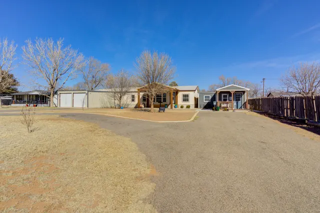 Photo 7 — 1822 S 3rd Street, Tahoka, TX 79373