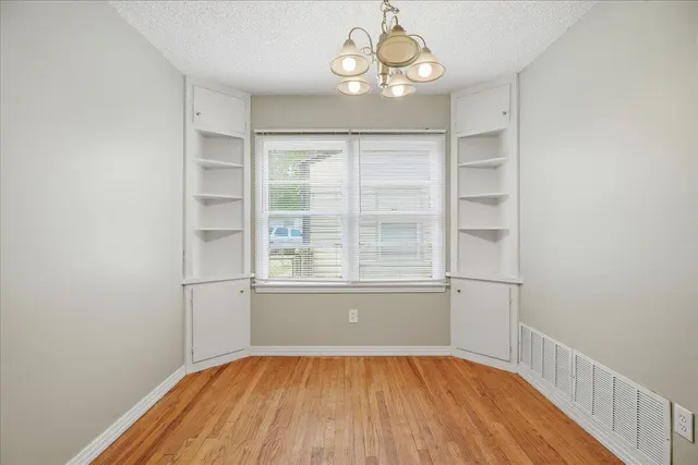 Photo 5 — 2507 37th Street, Lubbock, TX 79413