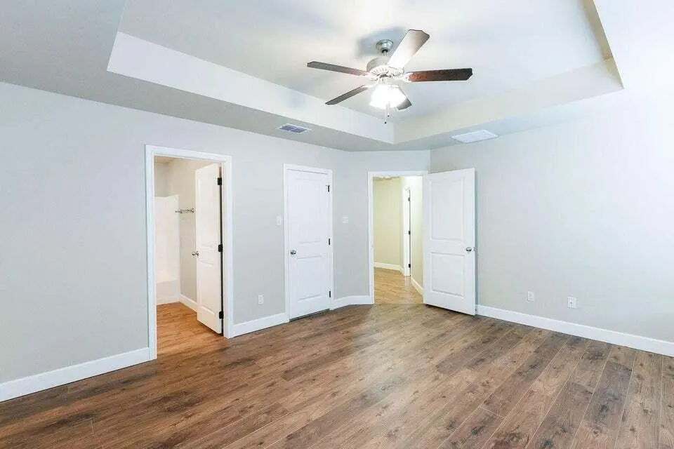 Photo 4 — 9804 Avenue V, Lubbock, TX 79423