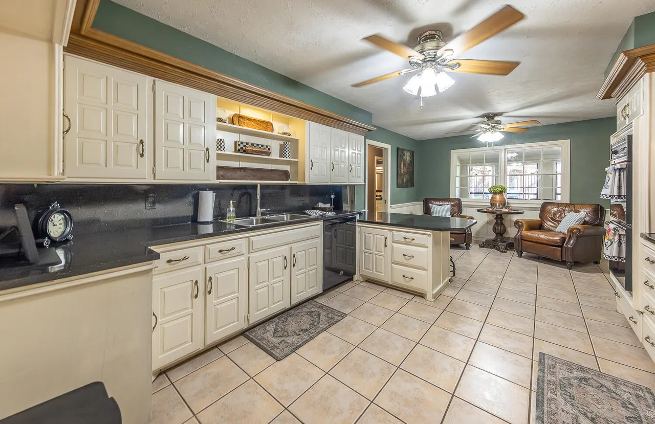 Photo 9 — 3312 59th Street, Lubbock, TX 79413