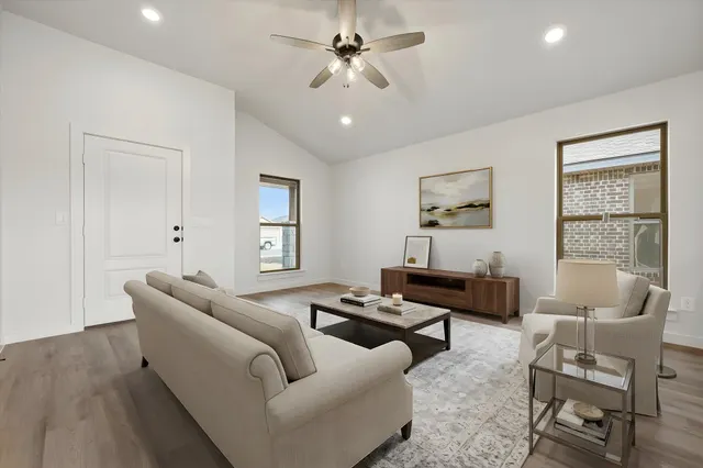 Photo 7 — 2406 Helena Avenue, Lubbock, TX 79407