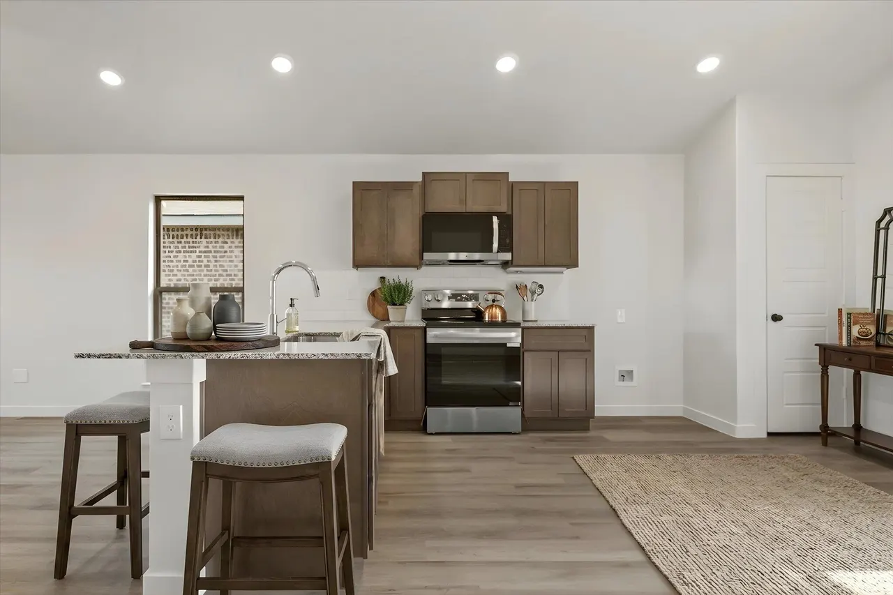 Photo 11 — 2406 Helena Avenue, Lubbock, TX 79407