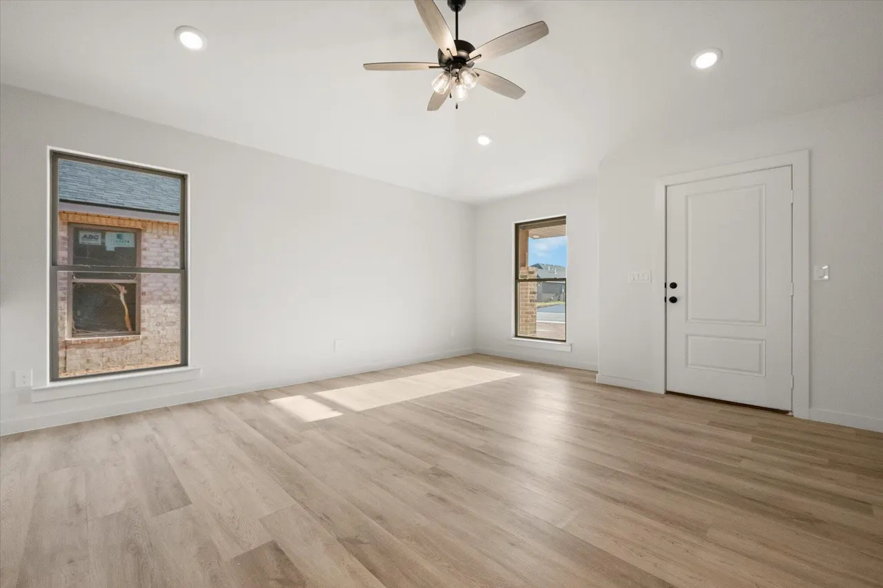 Photo 8 — 6311 Venita Avenue, Lubbock, TX 79407