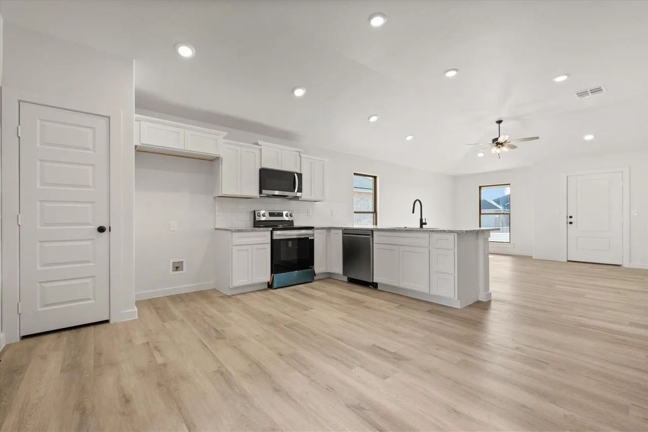Photo 14 — 6311 Venita Avenue, Lubbock, TX 79407