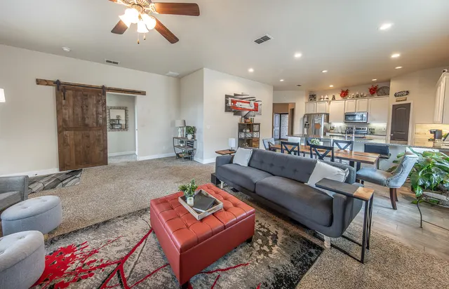 Photo 6 — 13811 Avenue W, Lubbock, TX 79423