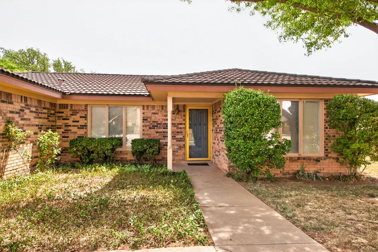 Photo 3 — 508 N Gardner Avenue, Lubbock, TX 79416
