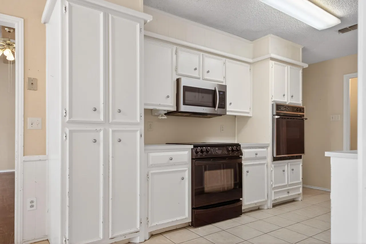 Photo 12 — 508 N Gardner Avenue, Lubbock, TX 79416