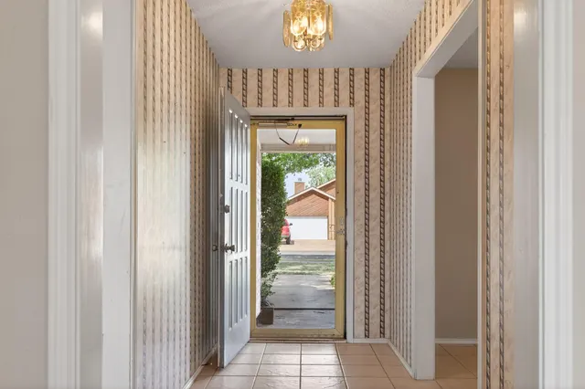 Photo 4 — 508 N Gardner Avenue, Lubbock, TX 79416