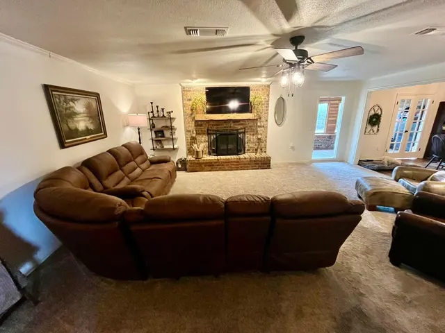 Photo 6 — 206 S Garland Street, Plainview, TX 79072