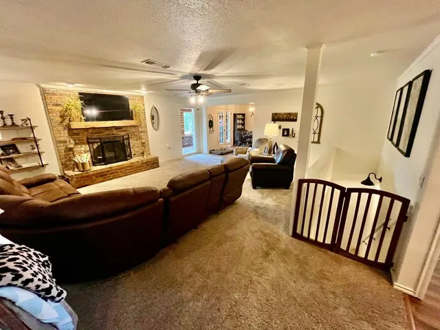 Photo 7 — 206 S Garland Street, Plainview, TX 79072
