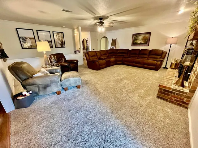 Photo 8 — 206 S Garland Street, Plainview, TX 79072