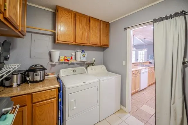 Photo 12 — 1624 70th Street, Lubbock, TX 79412