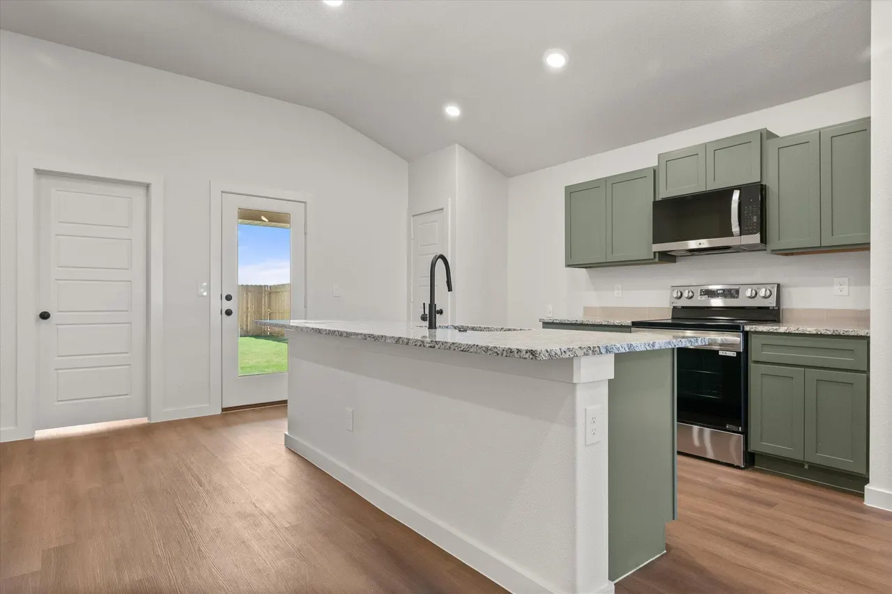 Photo 13 — 7111 14th Street, Lubbock, TX 79416