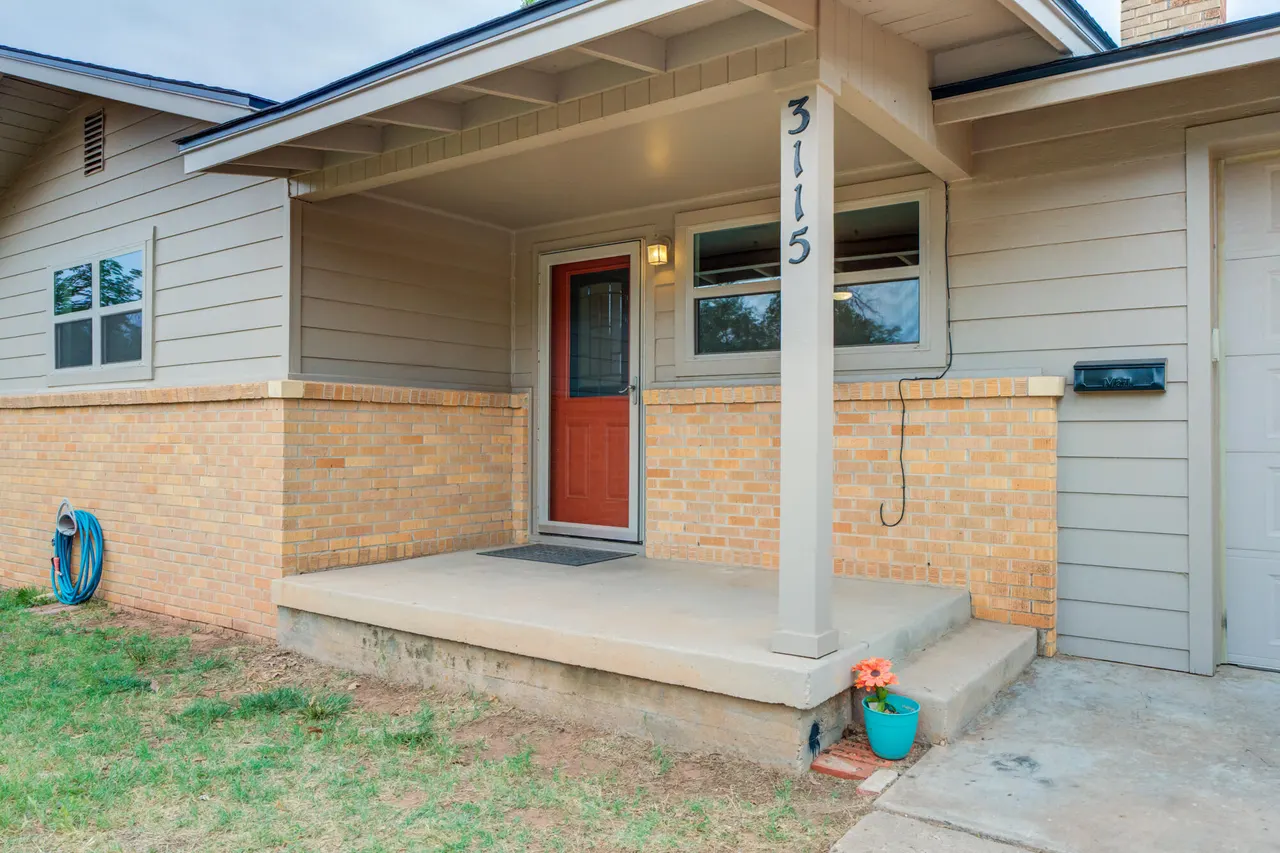 Photo 2 — 3115 38th Street, Lubbock, TX 79413