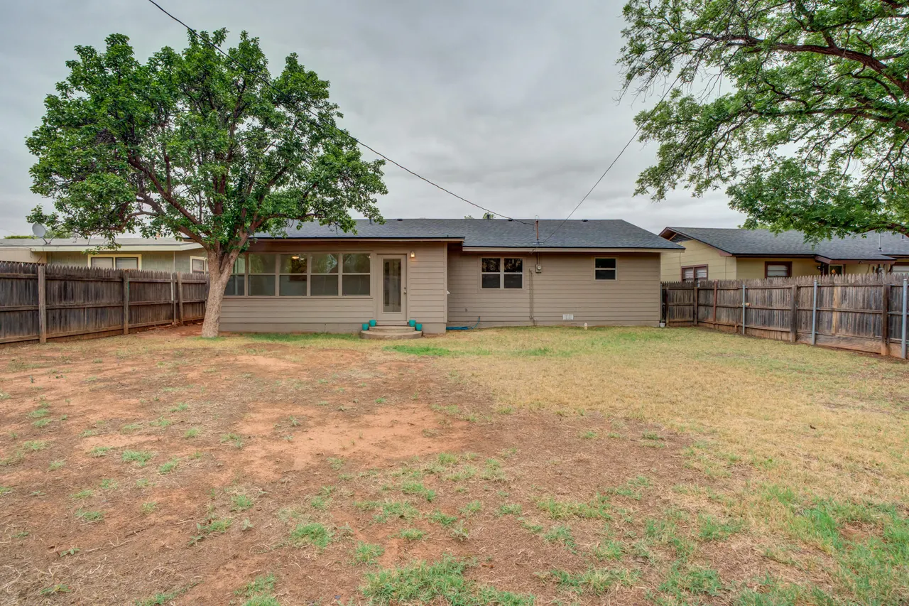 Photo 33 — 3115 38th Street, Lubbock, TX 79413