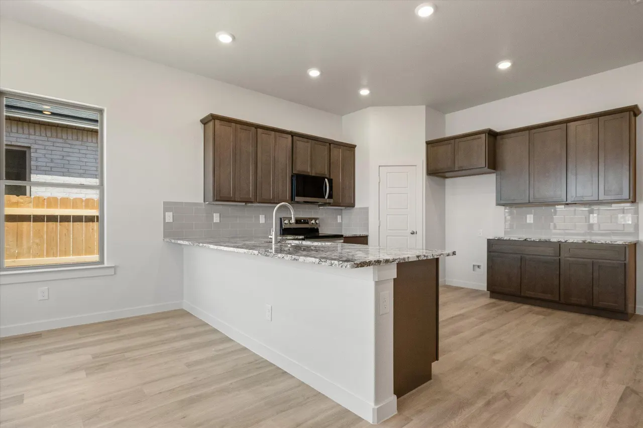 Photo 13 — 12004 Kewanee Avenue, Lubbock, TX 79424