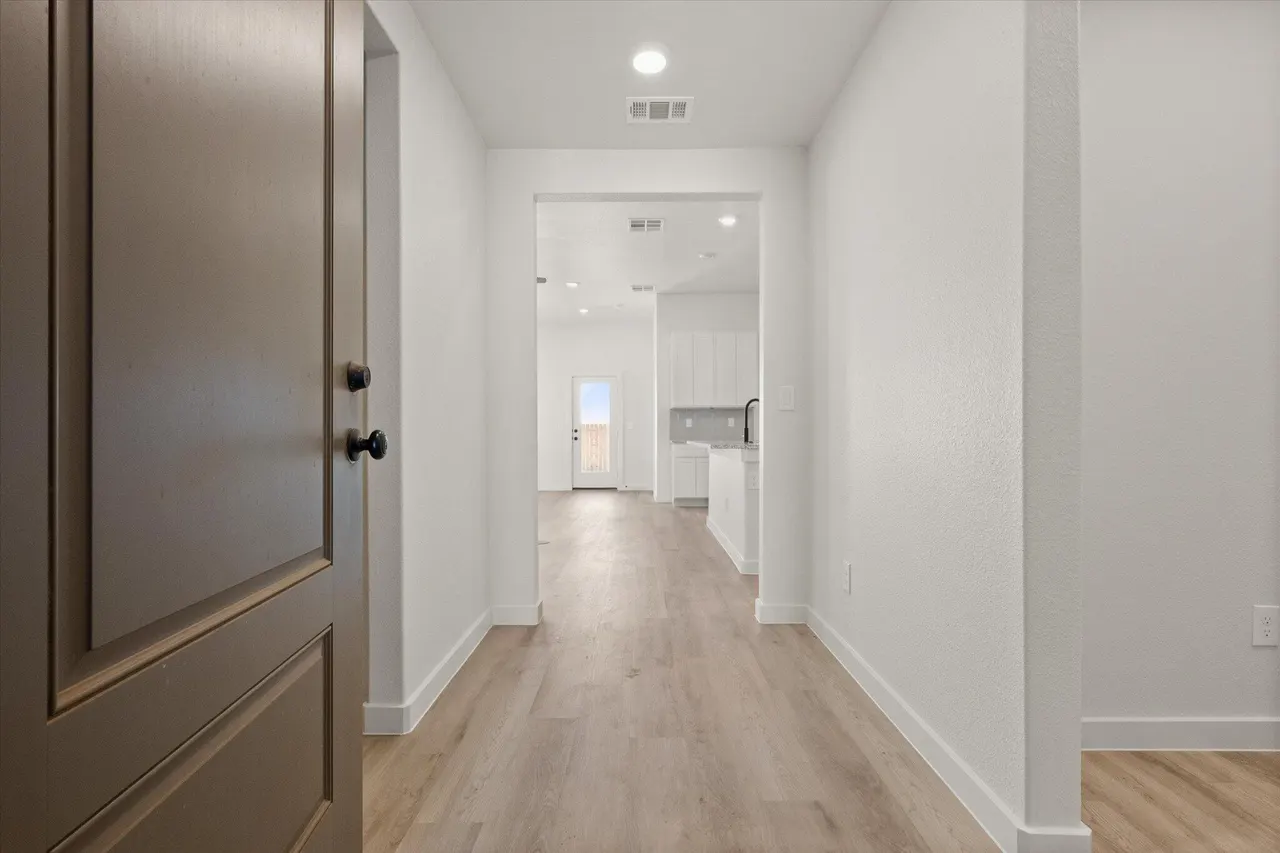 Photo 4 — 5631 Rice Street, Lubbock, TX 79416
