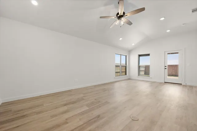 Photo 7 — 5631 Rice Street, Lubbock, TX 79416