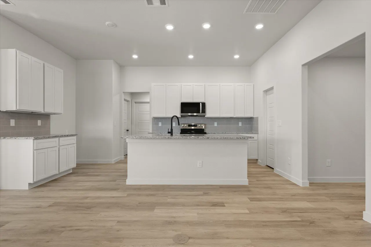 Photo 10 — 5631 Rice Street, Lubbock, TX 79416