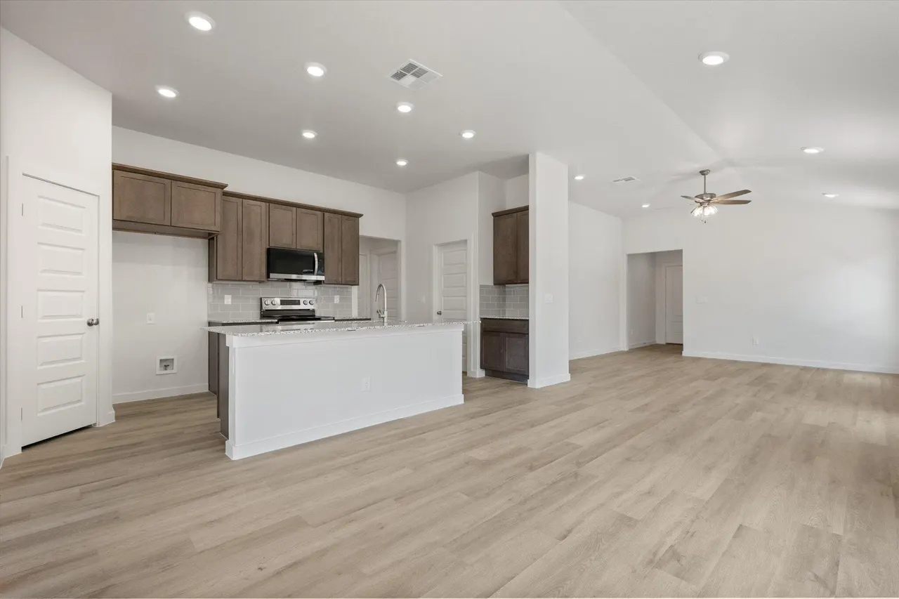 Photo 8 — 2413 Bryan Avenue, Wolfforth, TX 79382