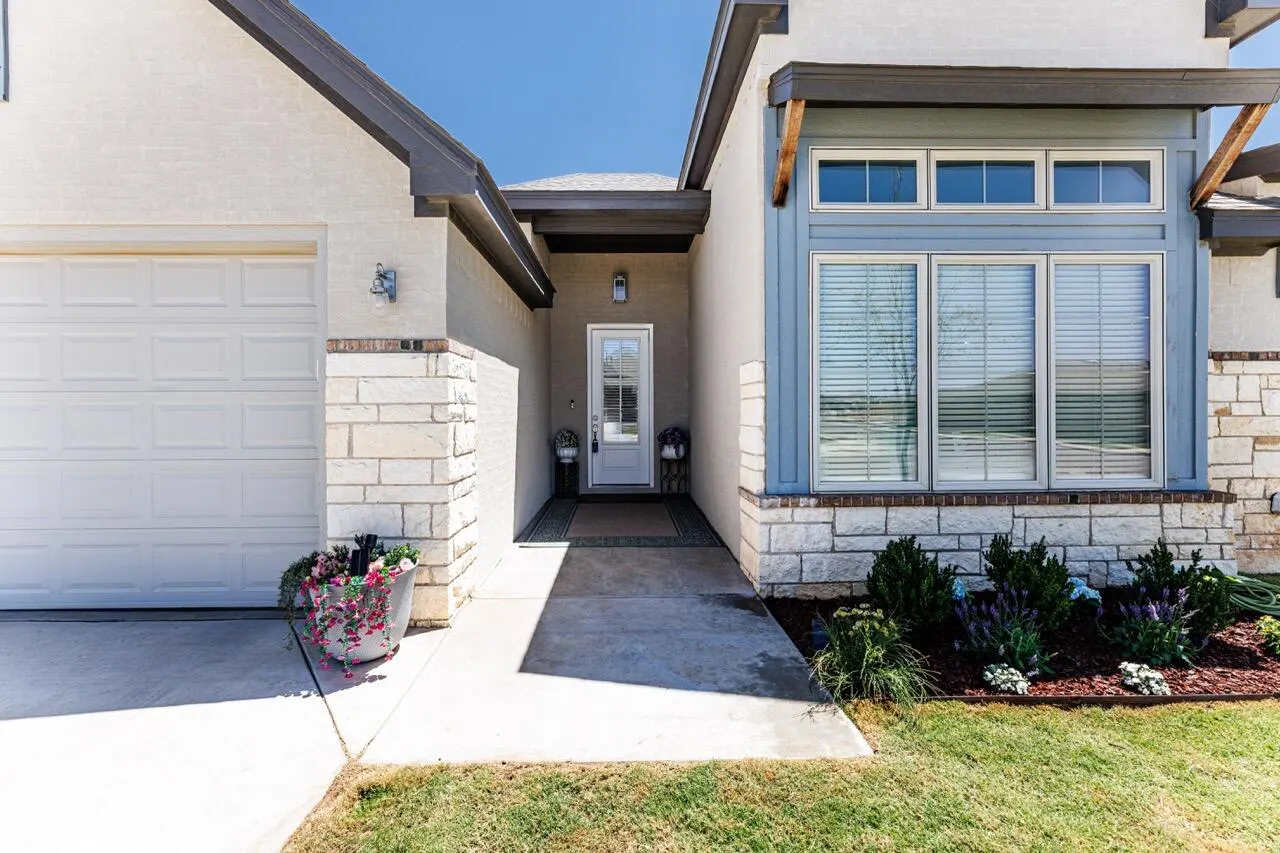 Photo 3 — 5203 Quincy Avenue, Lubbock, TX 79407
