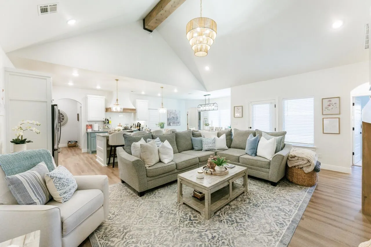 Photo 9 — 5203 Quincy Avenue, Lubbock, TX 79407