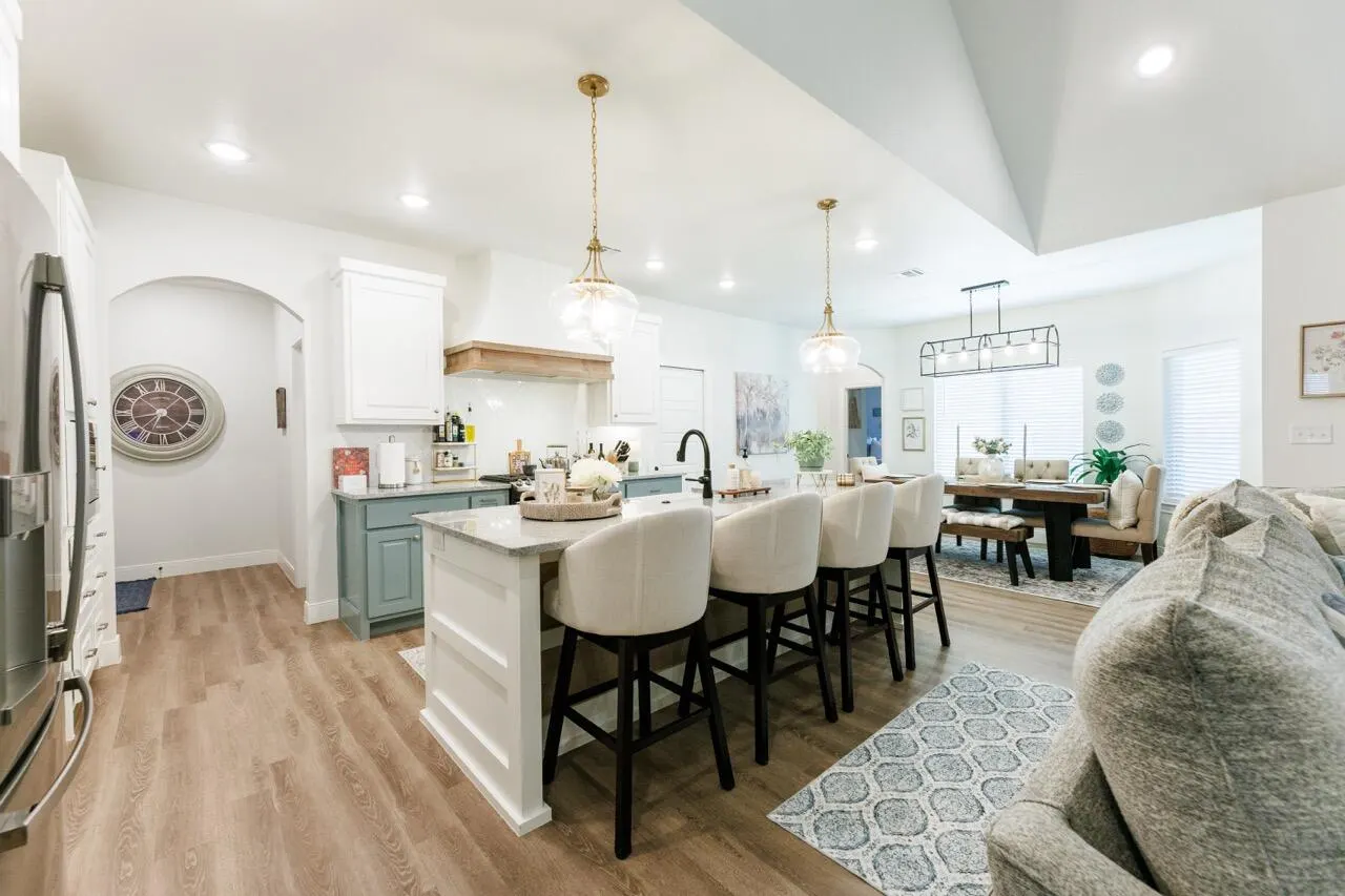 Photo 10 — 5203 Quincy Avenue, Lubbock, TX 79407