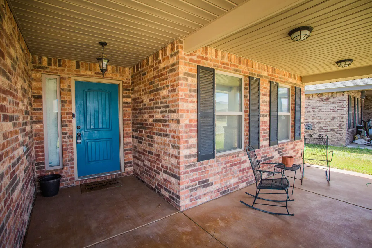 Photo 5 — 6929 37th Street, Lubbock, TX 79407