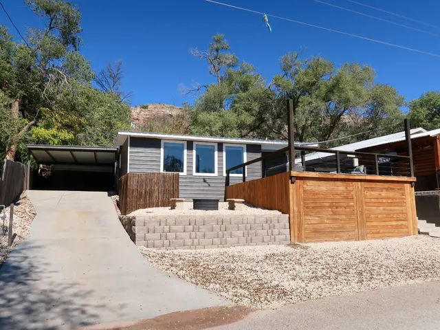 Front exterior — 21 Comanche Drive, Lubbock, TX 79404