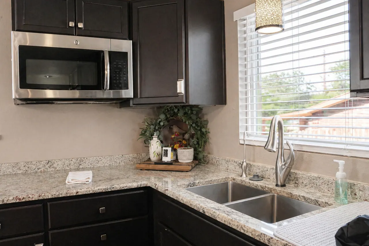 Photo 16 — 21 Comanche Drive, Lubbock, TX 79404