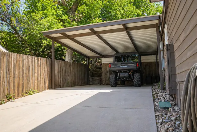 Photo 3 — 21 Comanche Drive, Lubbock, TX 79404