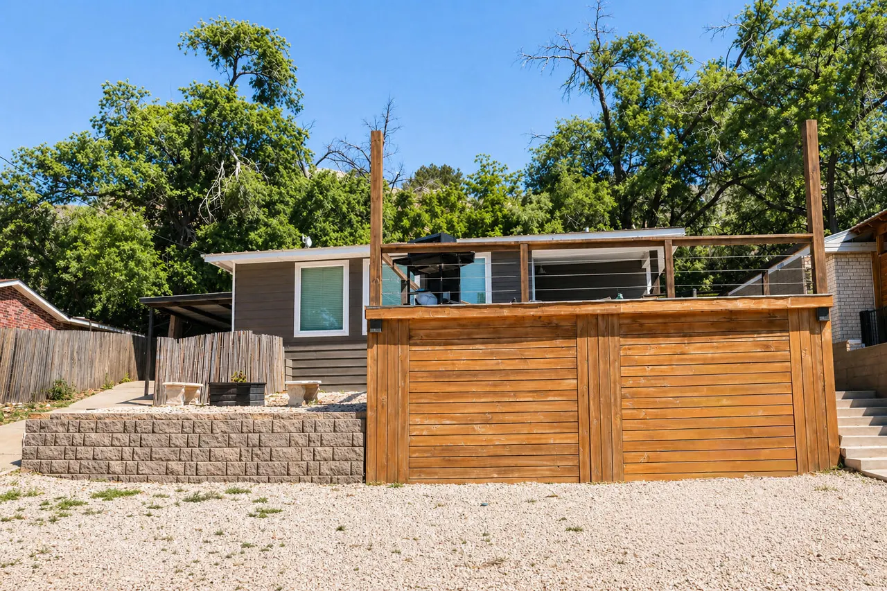 Photo 2 — 21 Comanche Drive, Lubbock, TX 79404