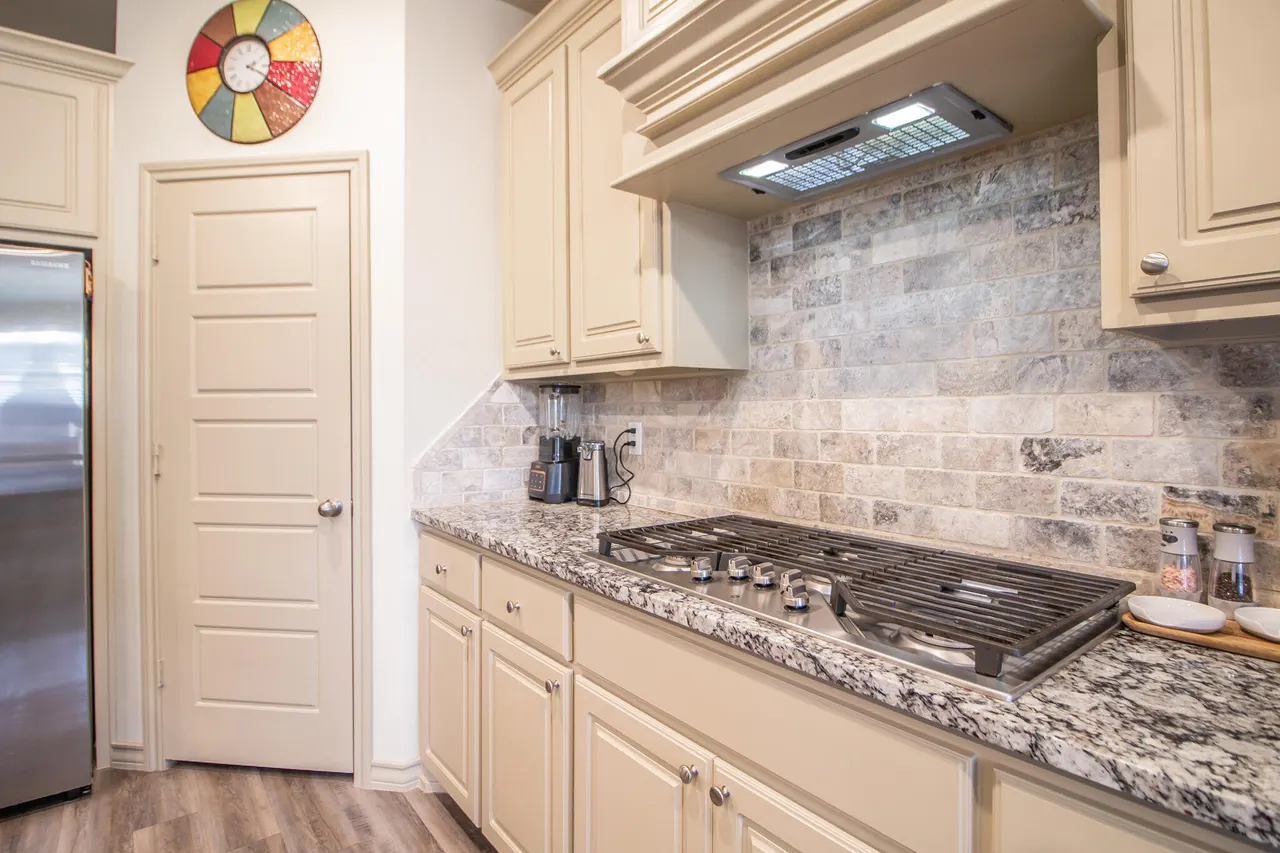 Photo 10 — 7204 23rd Street, Lubbock, TX 79407