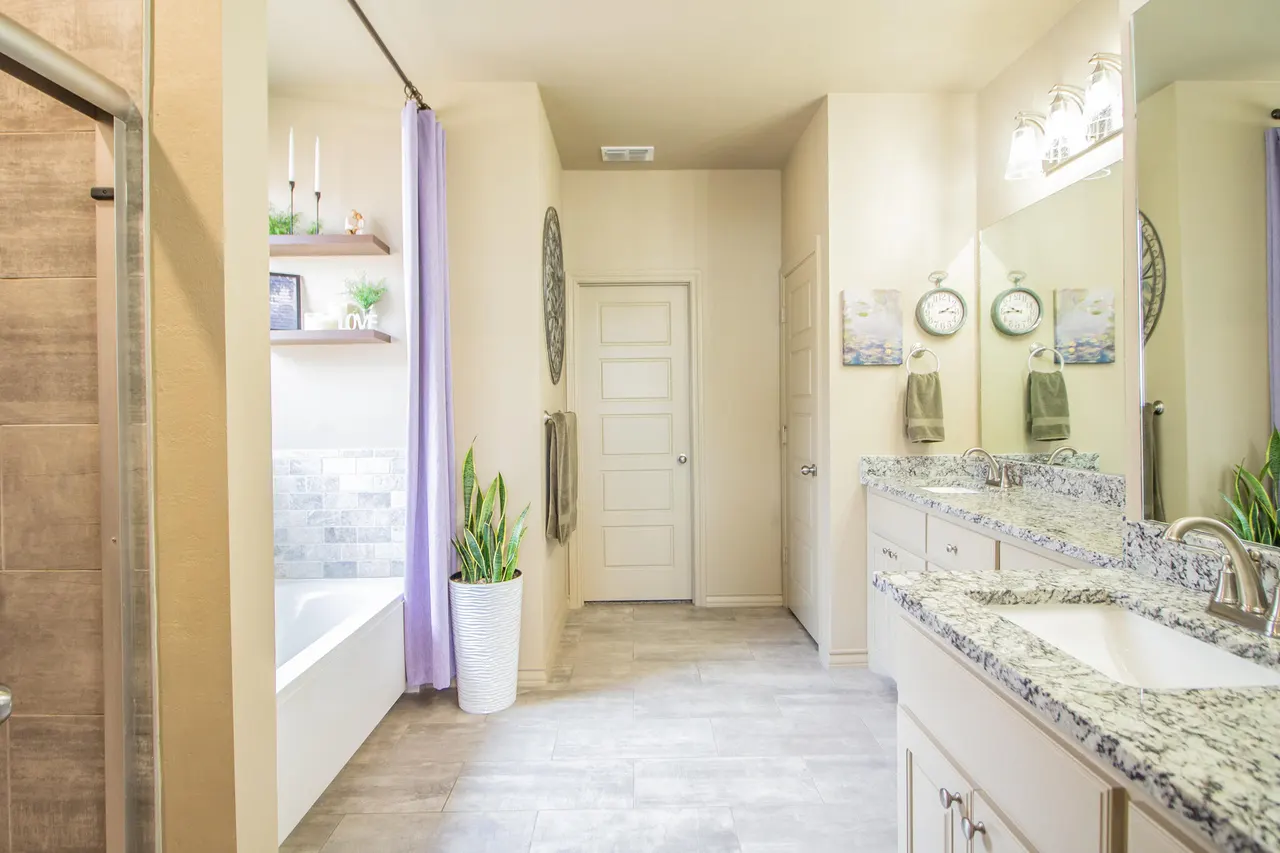 Photo 15 — 7204 23rd Street, Lubbock, TX 79407