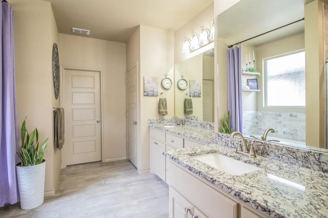 Photo 16 — 7204 23rd Street, Lubbock, TX 79407