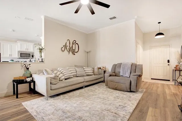 Photo 4 — 11203 Akron Avenue, Lubbock, TX 79423