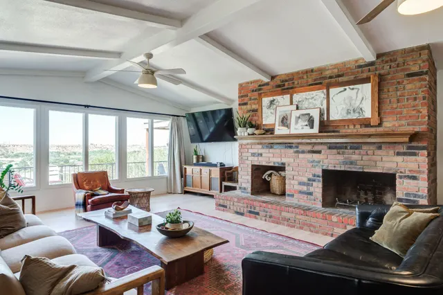 Photo 5 — 35 E Canyonview Drive, Ransom Canyon, TX 79366
