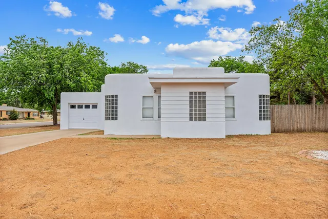 Photo 2 — 2300 N 2nd Street, Tahoka, TX 79373