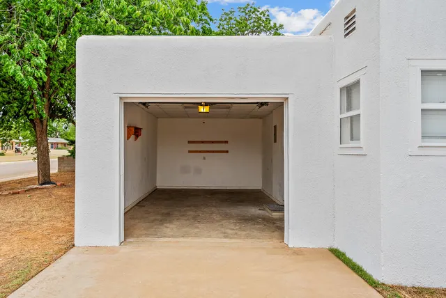 Photo 5 — 2300 N 2nd Street, Tahoka, TX 79373