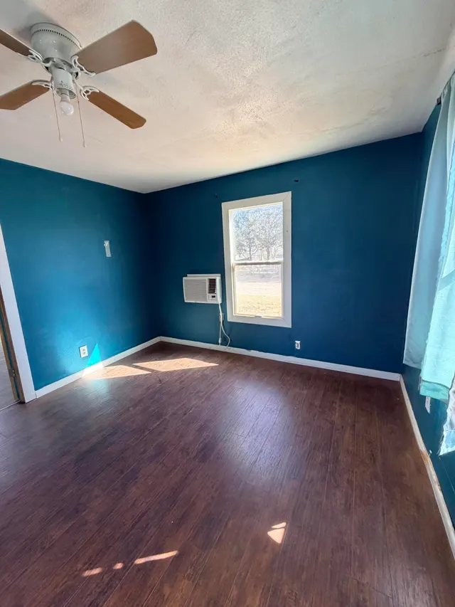 Photo 6 — 604 Avenue K, Ralls, TX 79357