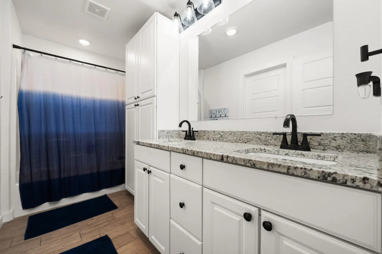 Photo 15 — 6301 25th Street, Lubbock, TX 79407