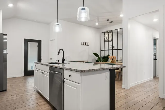 Photo 8 — 6301 25th Street, Lubbock, TX 79407