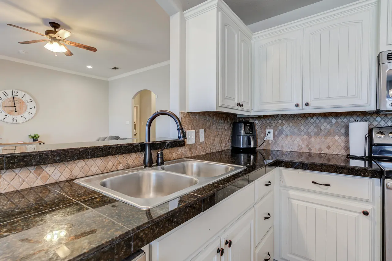 Photo 19 — 2504 Kent Street, Lubbock, TX 79415