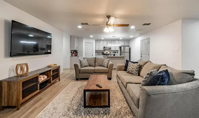 Photo 4 — 1206 N Evanston Avenue, Lubbock, TX 79416