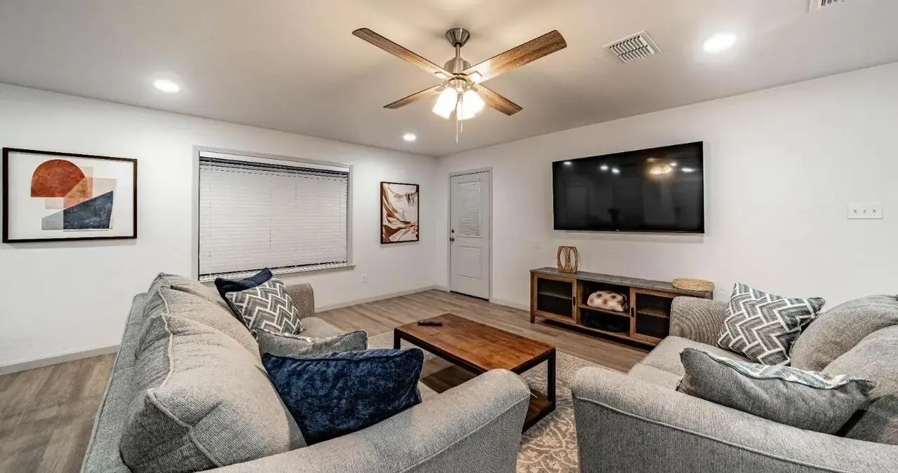 Photo 5 — 1206 N Evanston Avenue, Lubbock, TX 79416