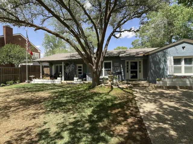Photo 3 — 3206 21st Street, Lubbock, TX 79410